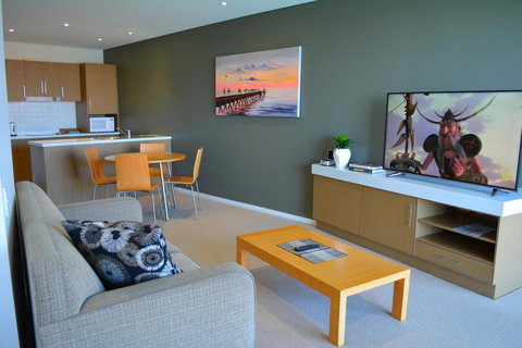 Wallaroo Marina Luxury Apartment - VIC Tourism 9