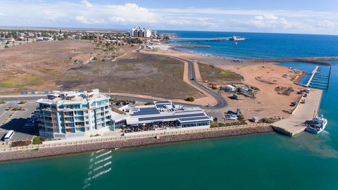 Wallaroo Marina Luxury Apartment - VIC Tourism 22
