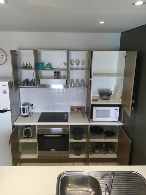 Wallaroo Marina Luxury Apartment - VIC Tourism 8