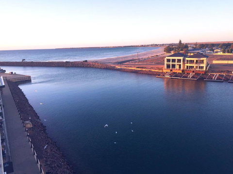 Wallaroo Marina Luxury Apartment - VIC Tourism 25