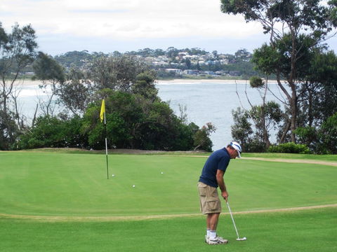 Mollymook Beach Waterfront - VIC Tourism 18