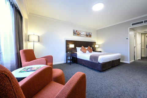 Hotel Grand Chancellor Adelaide - VIC Tourism 11