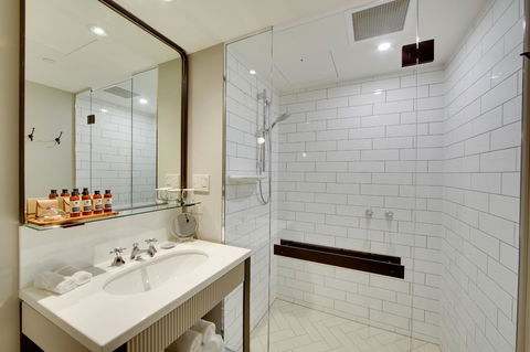 Mayfair Hotel - VIC Tourism 7