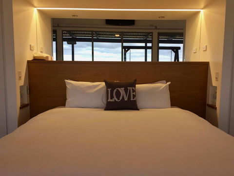 Barossa Pavilions & Glasshouse - VIC Tourism 2