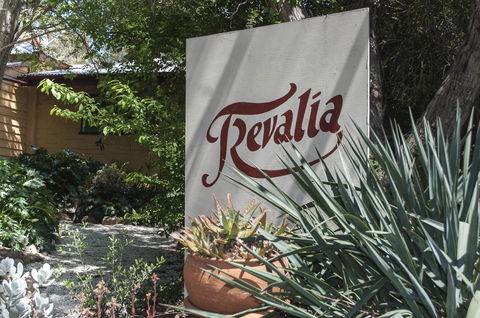 Trevalia Accommodation - VIC Tourism 0