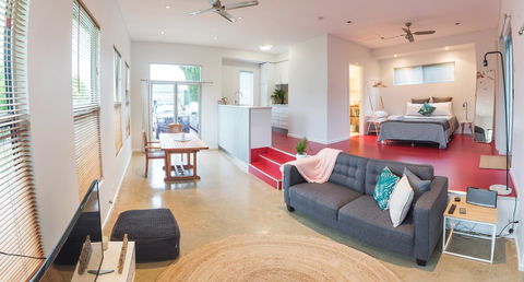 S T U D I O 22 Peaceful Retreat With Garden Views - VIC Tourism 2