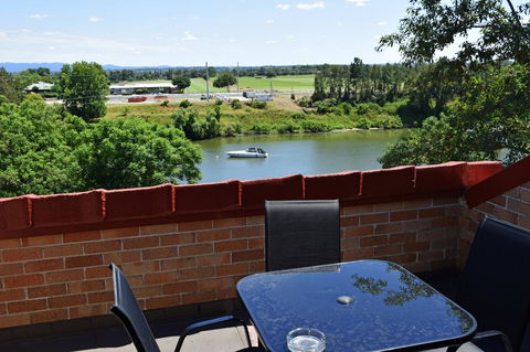 Windsor Terrace Motel - VIC Tourism 0