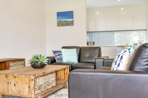 Eastern Breeze - VIC Tourism 28