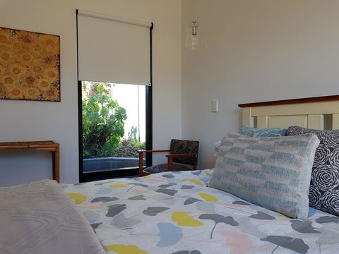 Sinclair Eco House - VIC Tourism 29