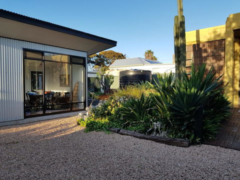 Sinclair Eco House - VIC Tourism 23