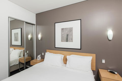 Majestic Oasis Apartments - VIC Tourism 15
