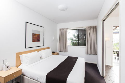 Majestic Oasis Apartments - VIC Tourism 19