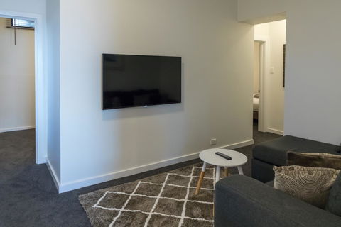 Bay 10 - Suites And Apartments - VIC Tourism 9