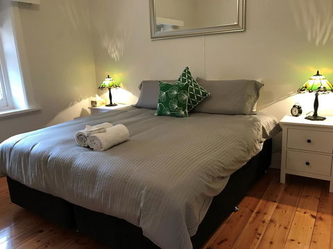 Ambrosia Holiday Home - VIC Tourism 3