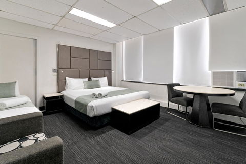 Cosmo On Bank - VIC Tourism 2