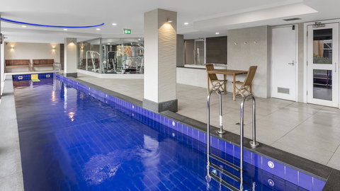 Oaks Adelaide Embassy Suites - VIC Tourism 6