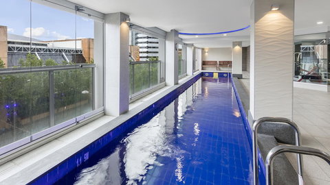 Oaks Adelaide Embassy Suites - VIC Tourism 1