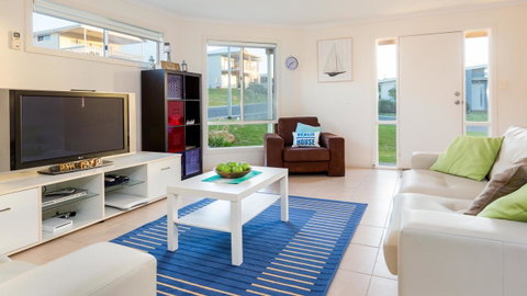 Rocks Beach House Victor Harbor - VIC Tourism 3