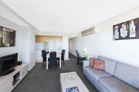 IStay Precinct Adelaide - VIC Tourism 21