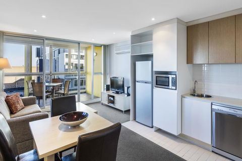 IStay Precinct Adelaide - VIC Tourism 16