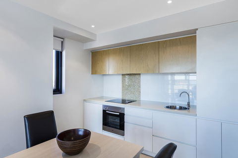 IStay Precinct Adelaide - VIC Tourism 14