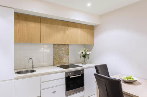 IStay Precinct Adelaide - VIC Tourism 8