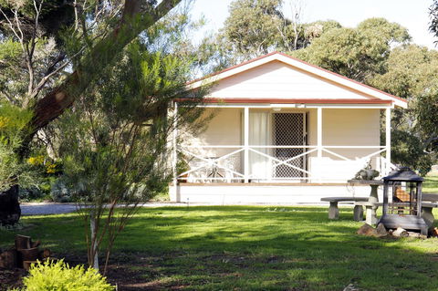 Cape Jervis Holiday Units - VIC Tourism 24