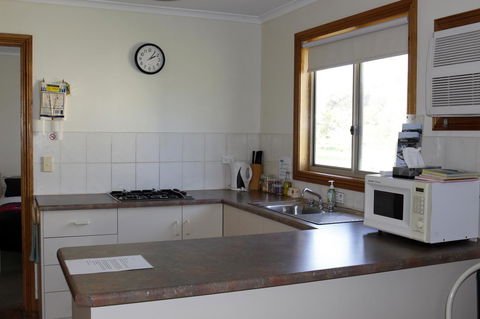 Cape Jervis Holiday Units - VIC Tourism 22