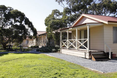 Cape Jervis Holiday Units - VIC Tourism 7
