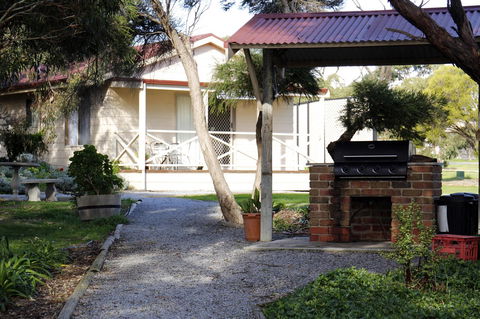 Cape Jervis Holiday Units - VIC Tourism 23