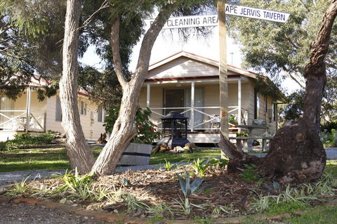 Cape Jervis Holiday Units - VIC Tourism 19
