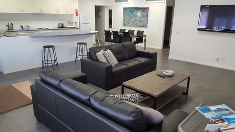 Aart Apartments - VIC Tourism 7
