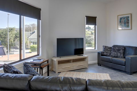 Aart Apartments - VIC Tourism 26