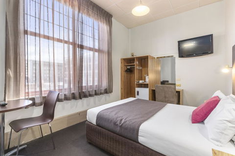 Adelaide Paringa - VIC Tourism 3