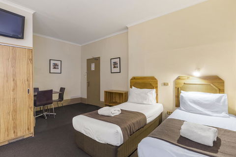 Adelaide Paringa - VIC Tourism 10