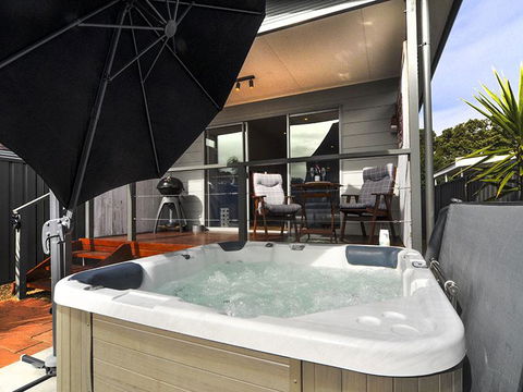 Seagrass Villas Normanville - VIC Tourism 3