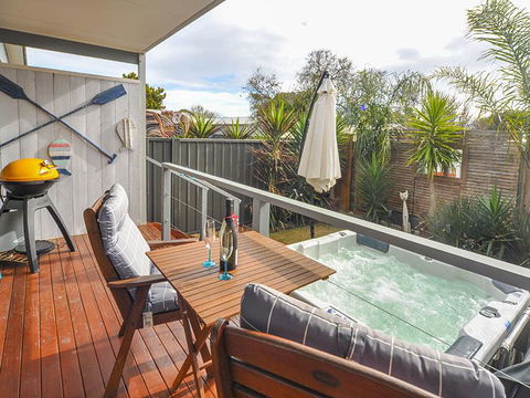 Seagrass Villas Normanville - VIC Tourism 14