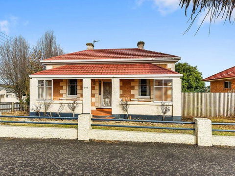 Olive\'s Cottage - VIC Tourism 0