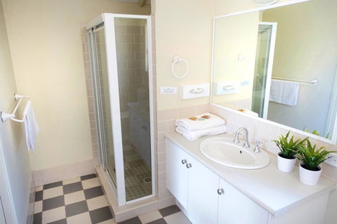 SkyView Villa - VIC Tourism 18