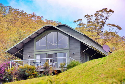 SkyView Villa - VIC Tourism 1