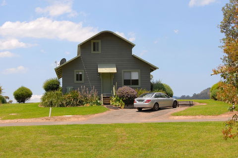 SkyView Villa - VIC Tourism 32