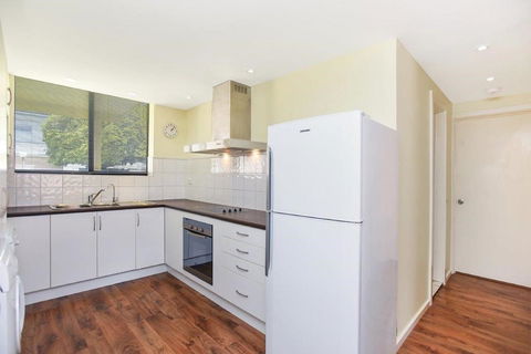 The Dolphins Beachfront Apartments - VIC Tourism 16