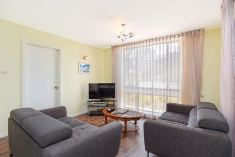 The Dolphins Beachfront Apartments - VIC Tourism 17