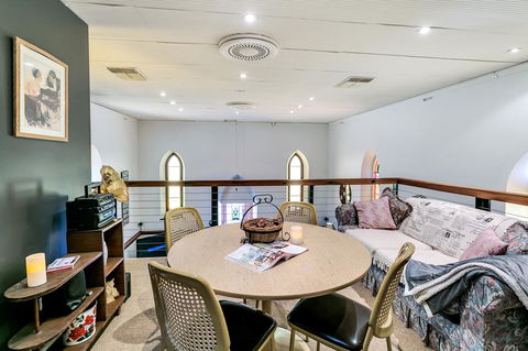 \'THE CHURCH\' Guest Home, Gawler Barossa Region - VIC Tourism 8