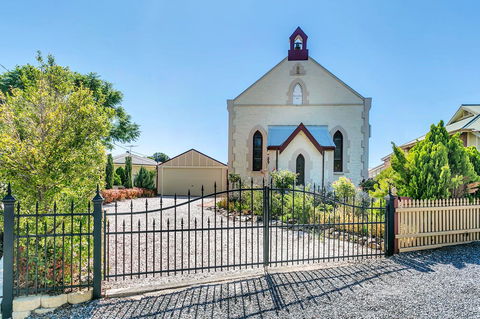 \'THE CHURCH\' Guest Home, Gawler Barossa Region - VIC Tourism 0