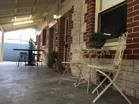 Two Cow Cottage Bed & Breakfast - VIC Tourism 0
