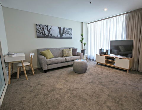 Adelaide DressCircle Apartments - North Terrace - VIC Tourism 23