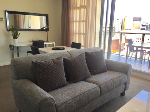 Adelaide DressCircle Apartments - North Terrace - VIC Tourism 16
