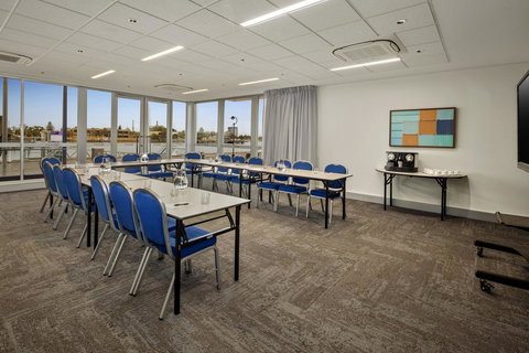 Quest Port Adelaide - VIC Tourism 12