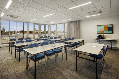 Quest Port Adelaide - VIC Tourism 13